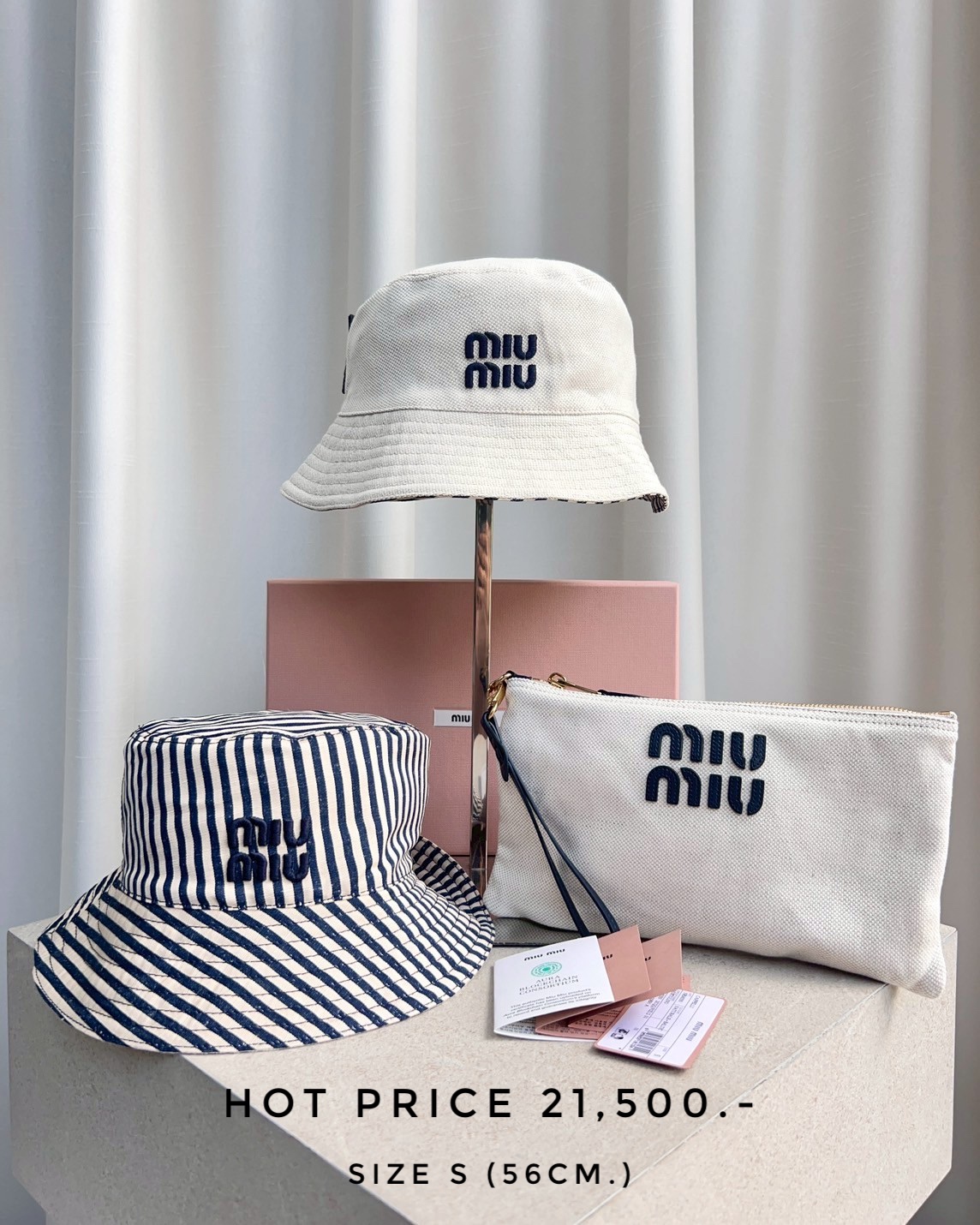 Miumiu Hat with Pouch Reversible - Beige / Navy Blue