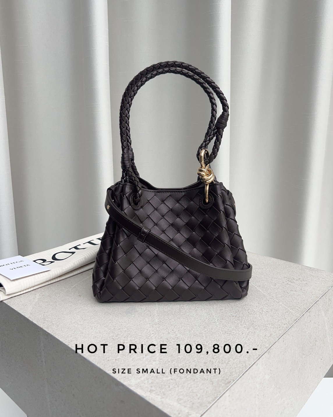 Bottega Parachute Small - Fondant
