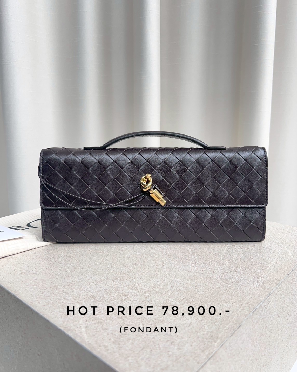 Bottega Andiamo Clutch - Fondant
