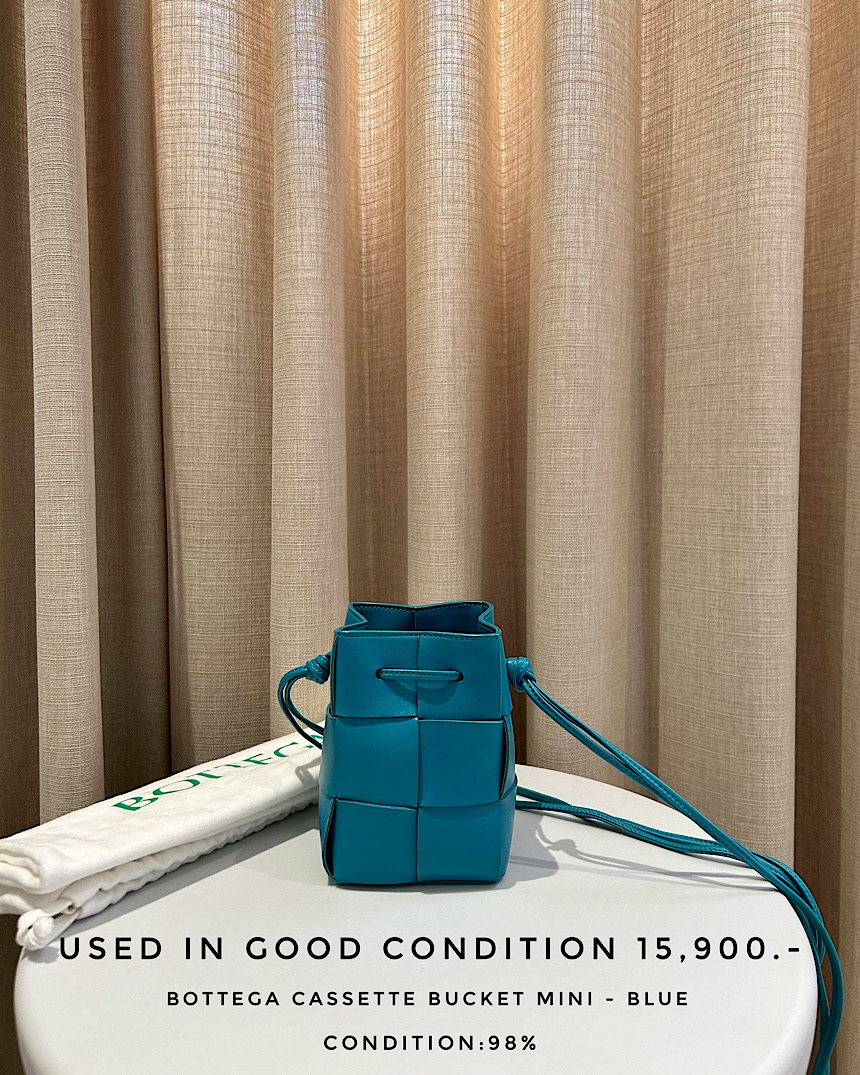 Used Bottega Cassette Bucket Mini - Blue