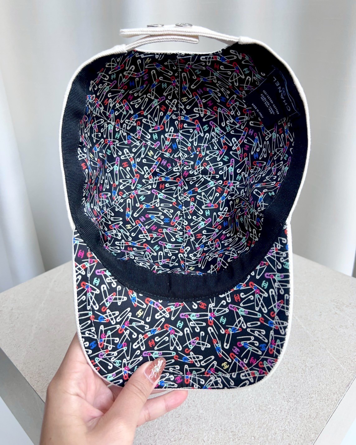 Chanel Baseball Cap CC - white